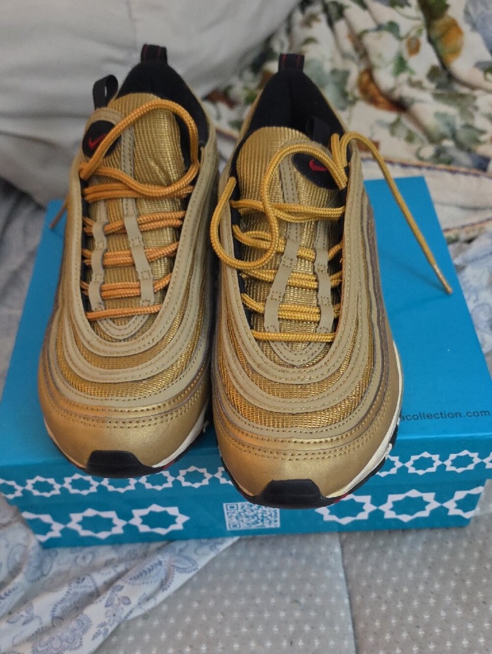 Nike Gold and Black Air Max 97 with Red Swoosh - Picture 2 of 7